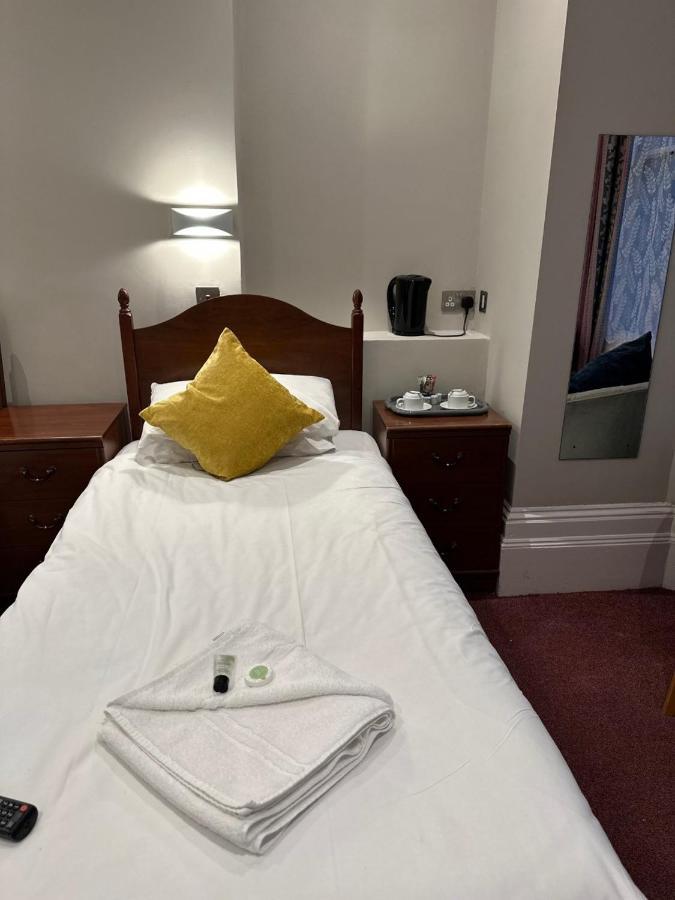 Hadleigh Hotel Eastbourne Exteriör bild